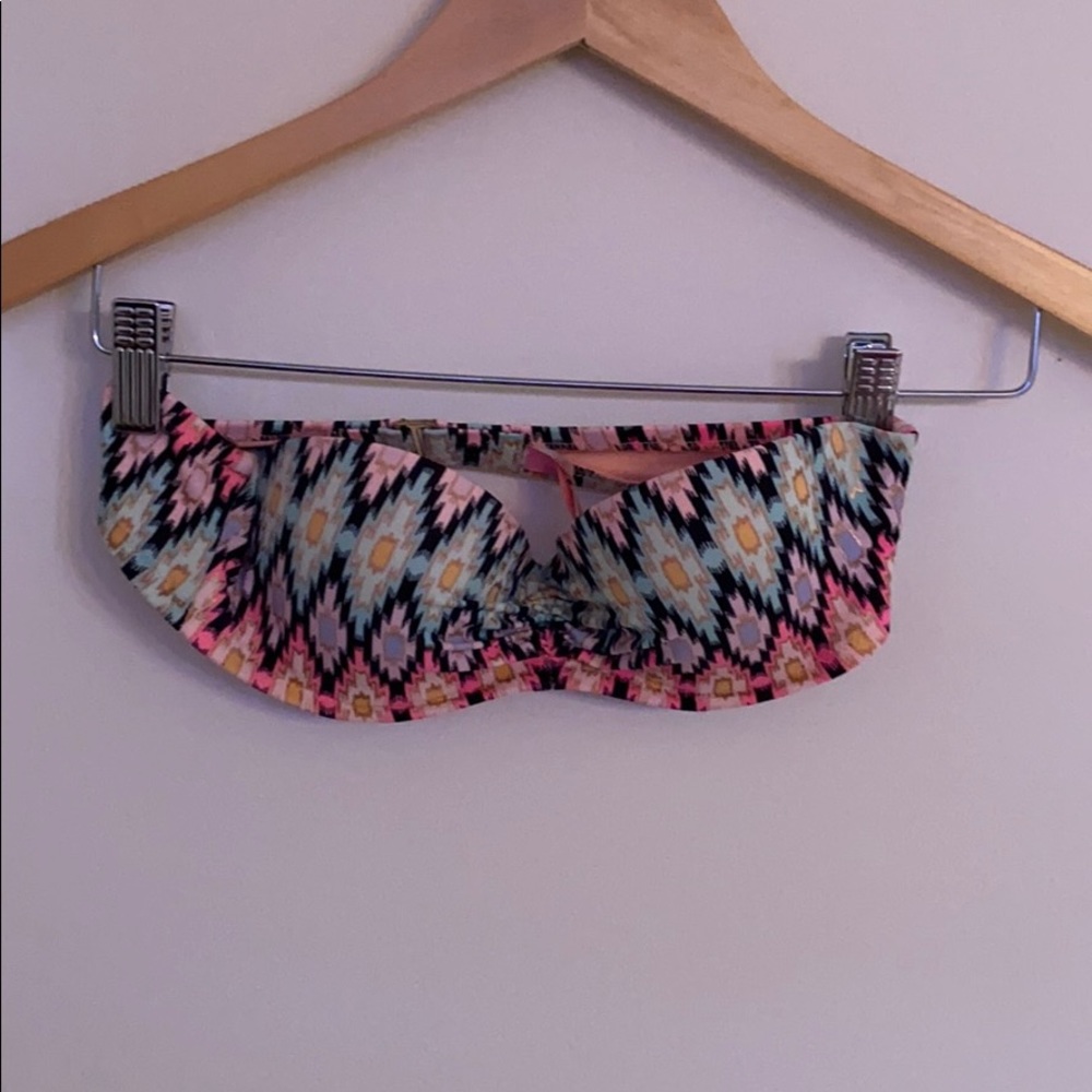 Victoria’s Secret tribal print bikini top